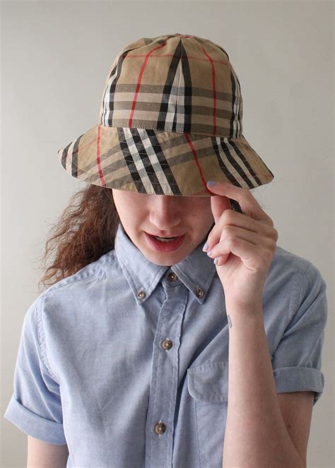 burberry vintage bucket hat